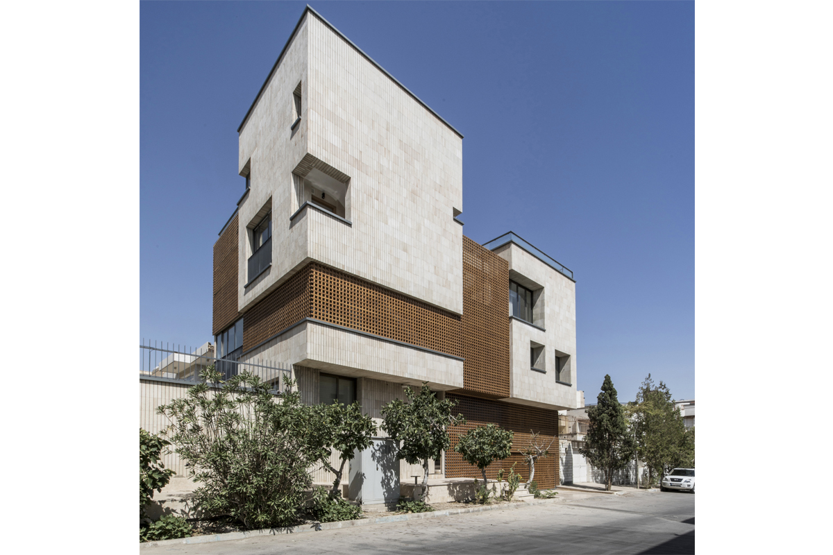 رتبه اول: خانه مربع، اصفهان، آمنه بختیار